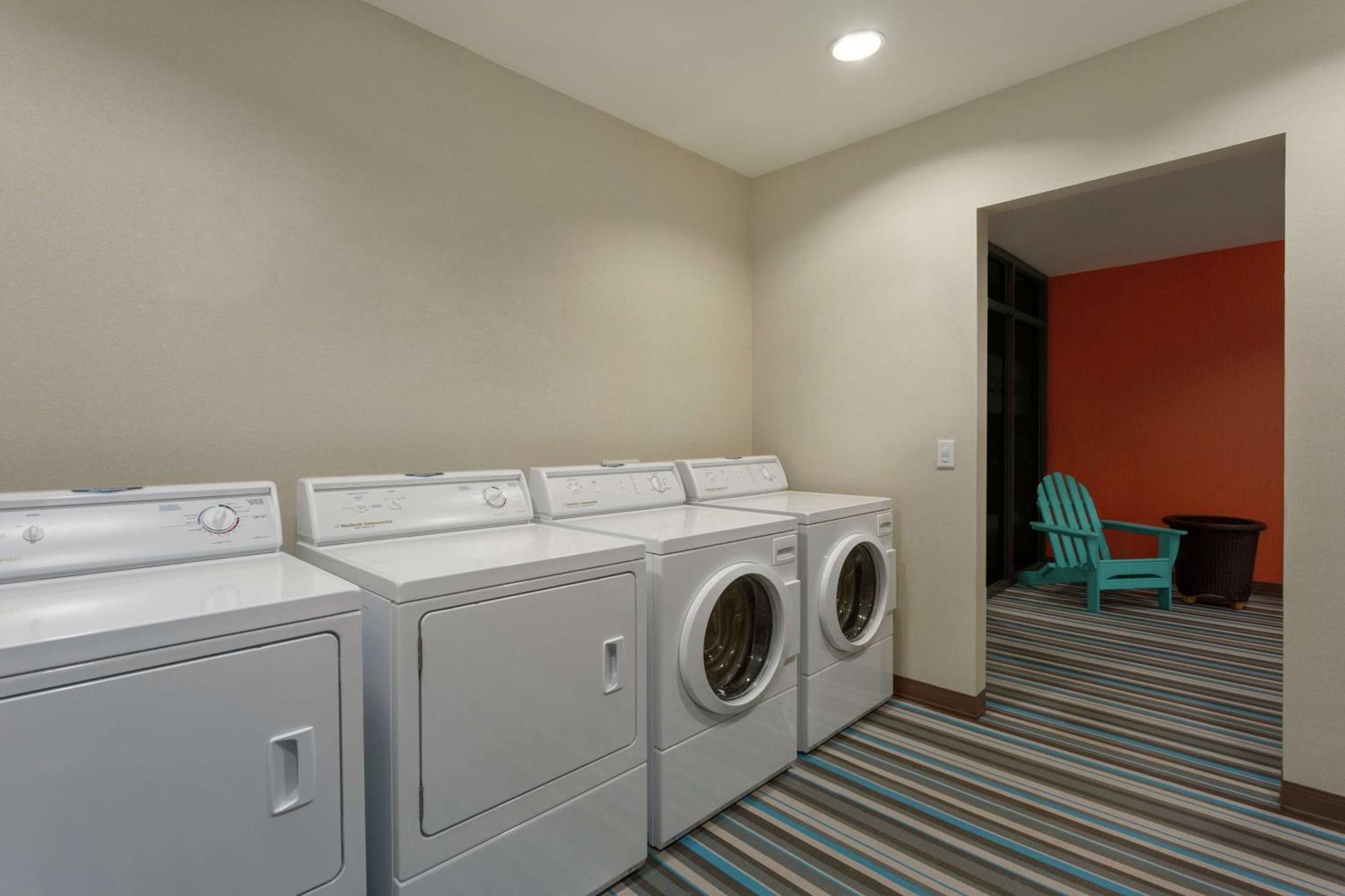 Home2 Suites By Hilton Salt Lake City / Южен Джордан Екстериор снимка